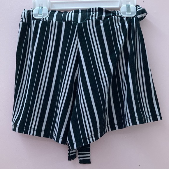 Shorts - Picture 2 of 2